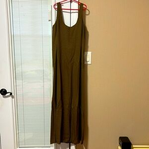 Size 2 maxi fully lined. Banana Republic